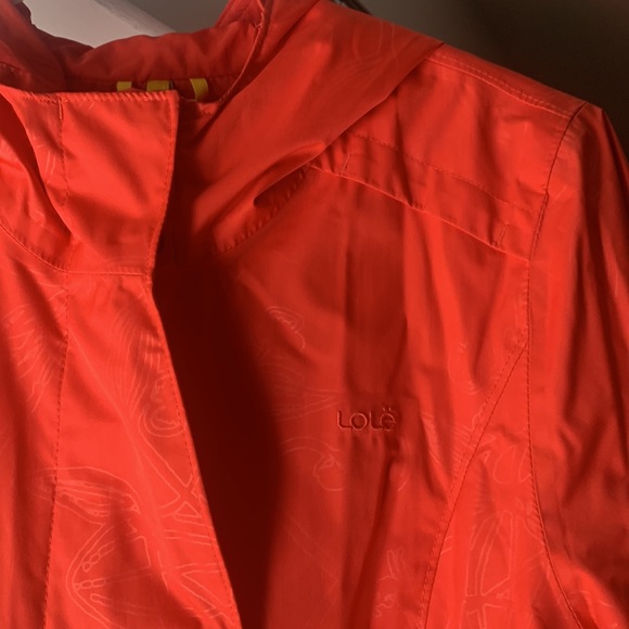 Woman’s small Lole rain coat - Picture 3 of 7